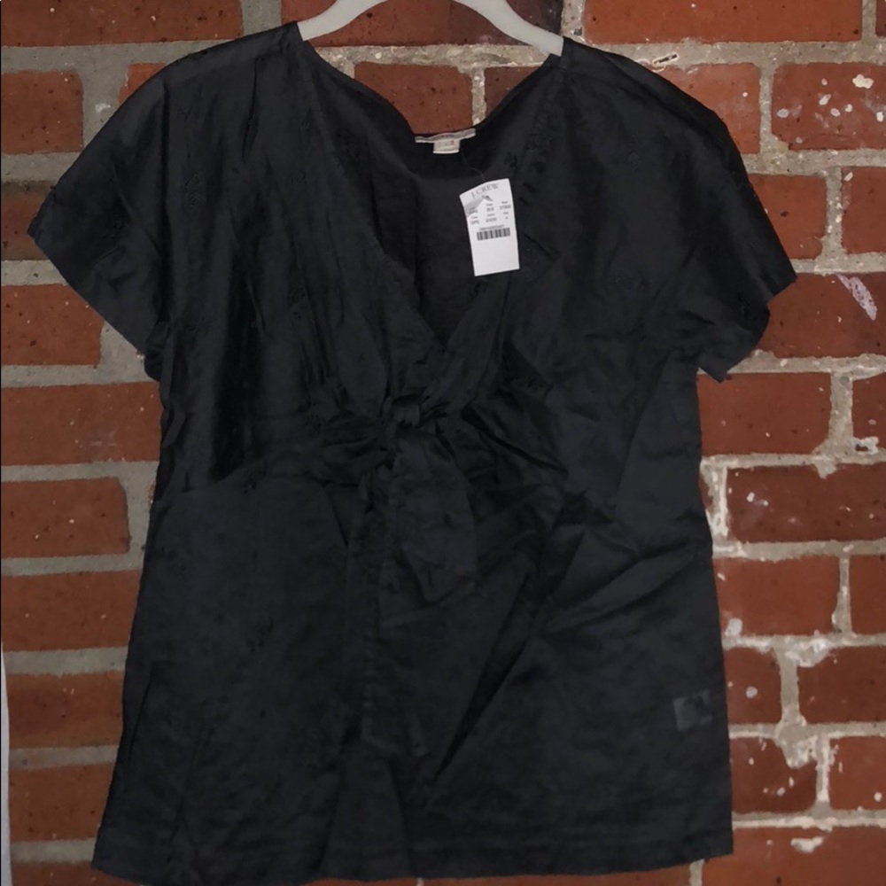 NWT! Grey top with bow detail